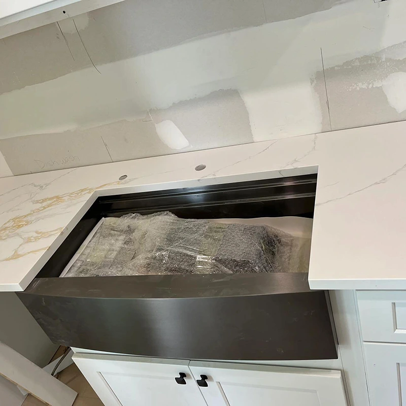 Calacatta Gold Quartz bordplade